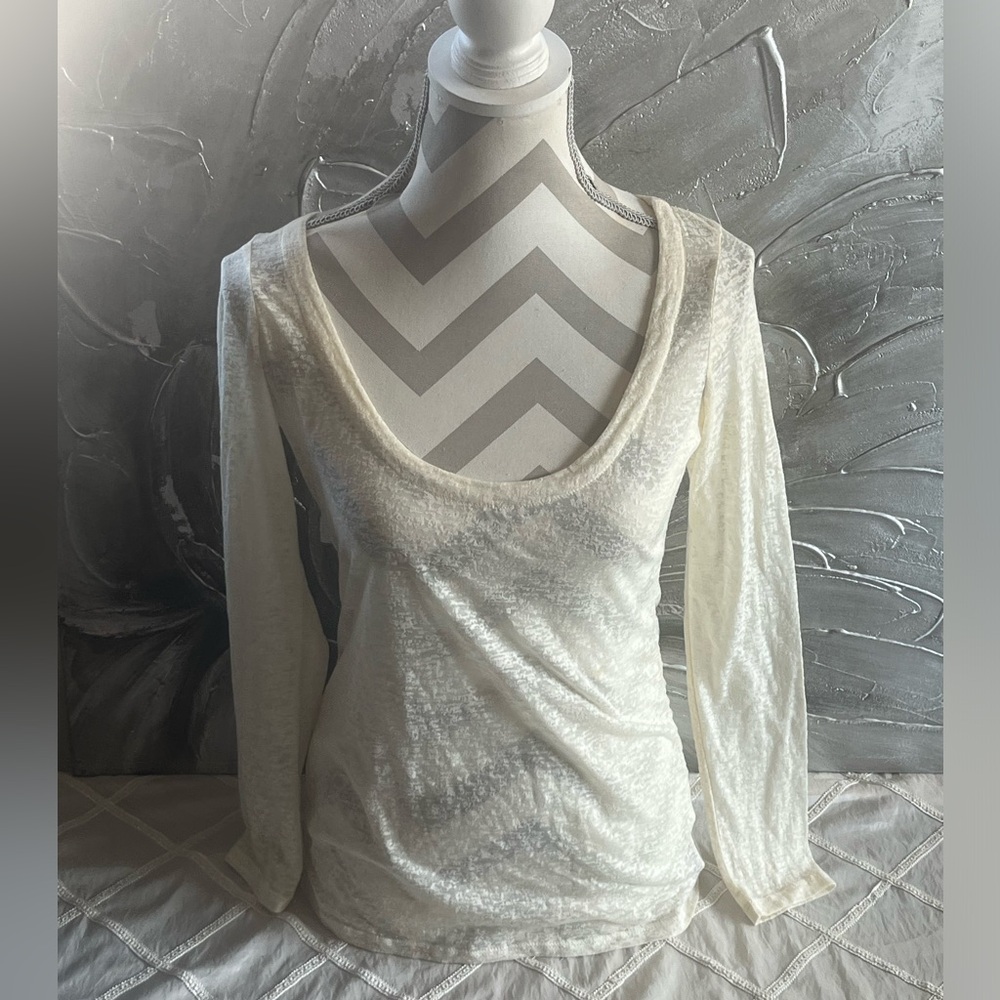 Sheer Ivory Burnout Long Sleeve Top Jessica Simpson 2013 Cut Out Y2K Tee Size M